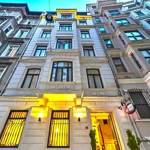 Next2 Hotel