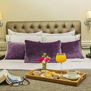 Otel Meroddi Bağdatlıyan, İstanbul